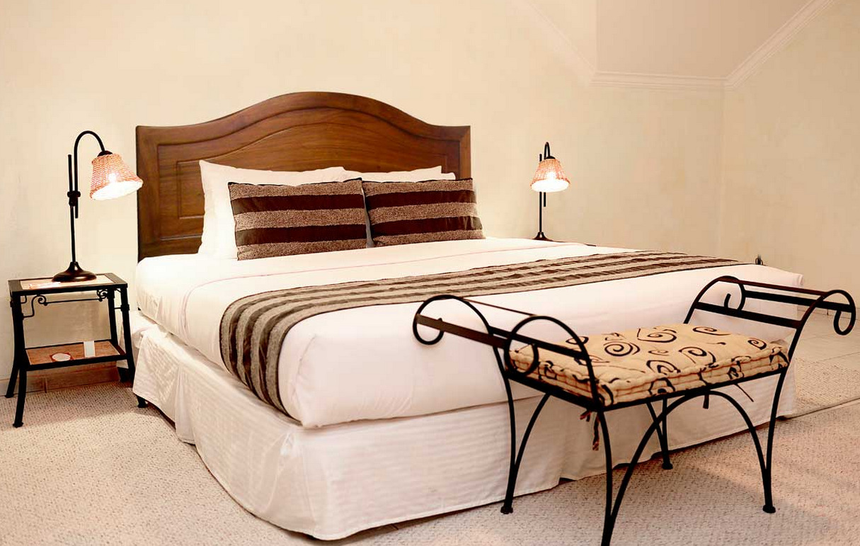 Buganvillas Hotel Suites Санта-Крус-де-ла-Сьерра Экстерьер фото