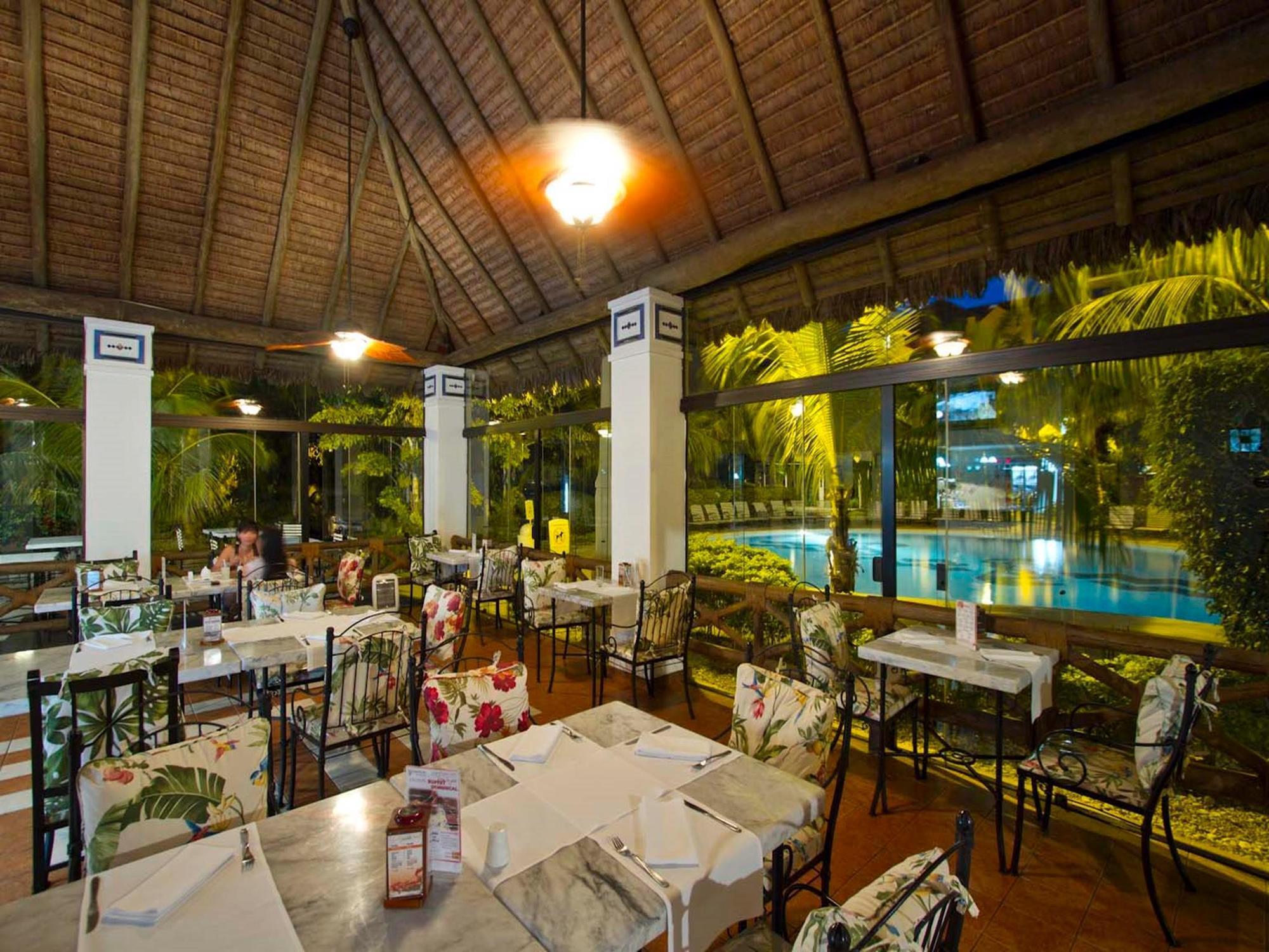 Buganvillas Hotel Suites Санта-Крус-де-ла-Сьерра Экстерьер фото