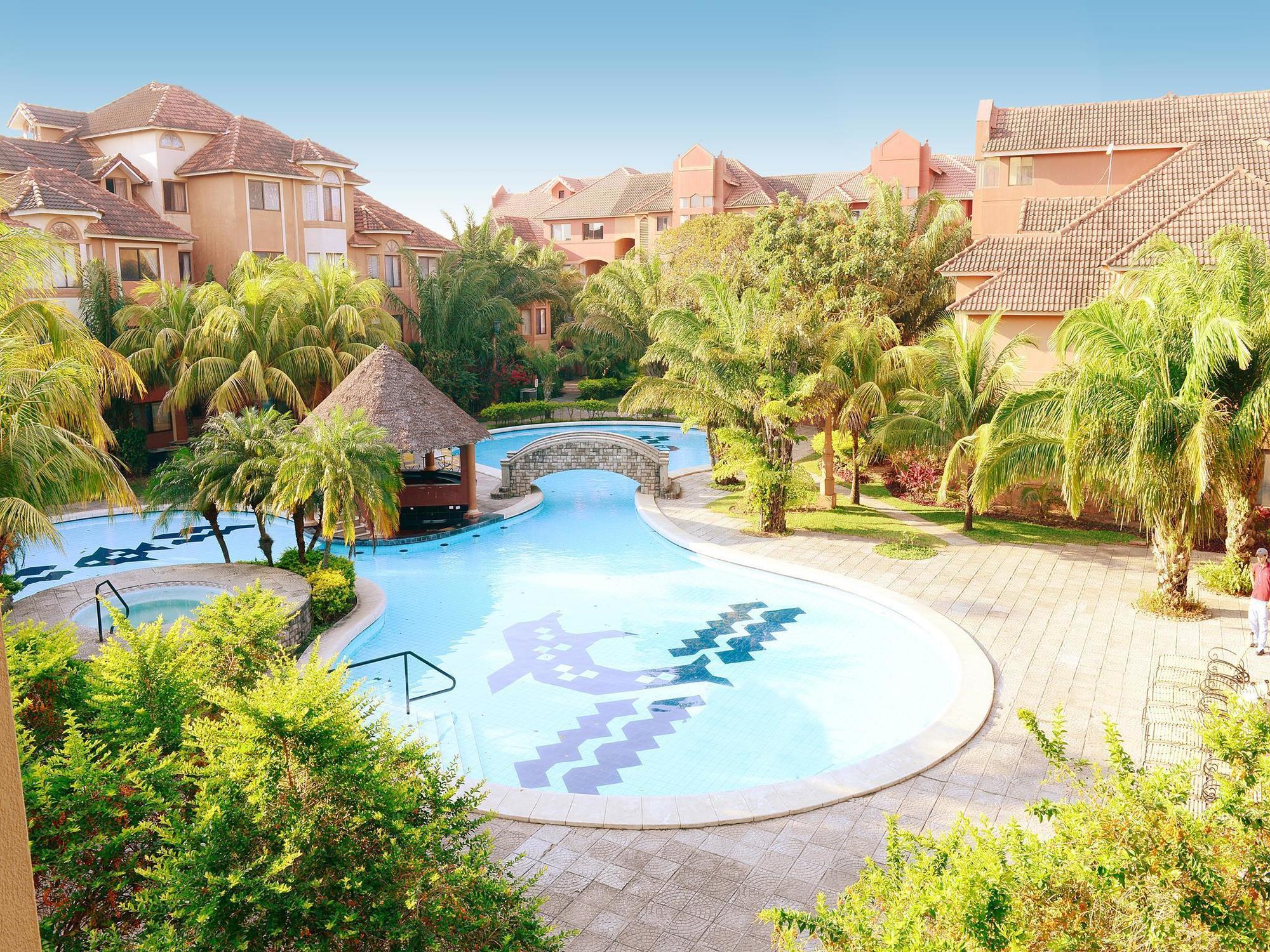 Buganvillas Hotel Suites Санта-Крус-де-ла-Сьерра Экстерьер фото