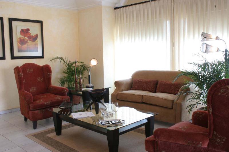 Buganvillas Hotel Suites Санта-Крус-де-ла-Сьерра Интерьер фото